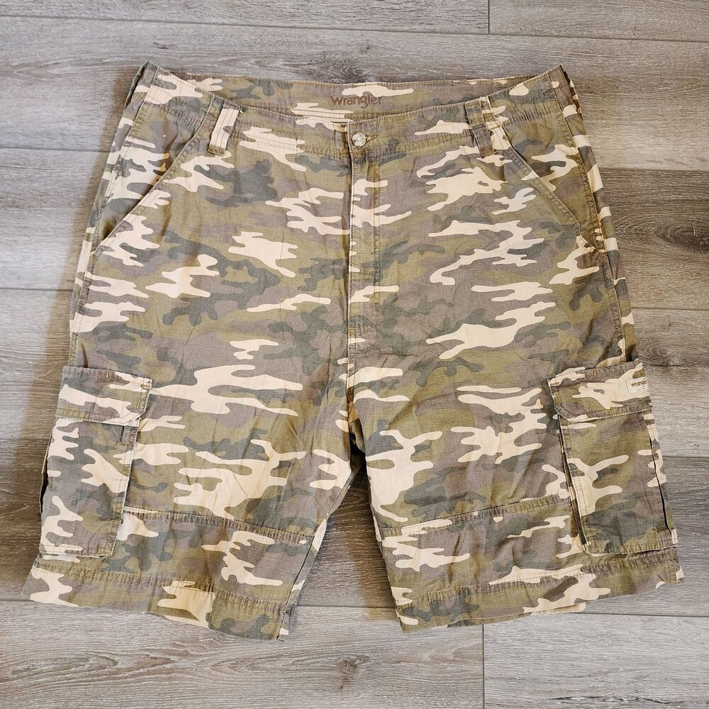 Wrangler Ripstop 10" Cargo Shorts Men's 42 Relaxed Fit Camouflage 100% Cotton
